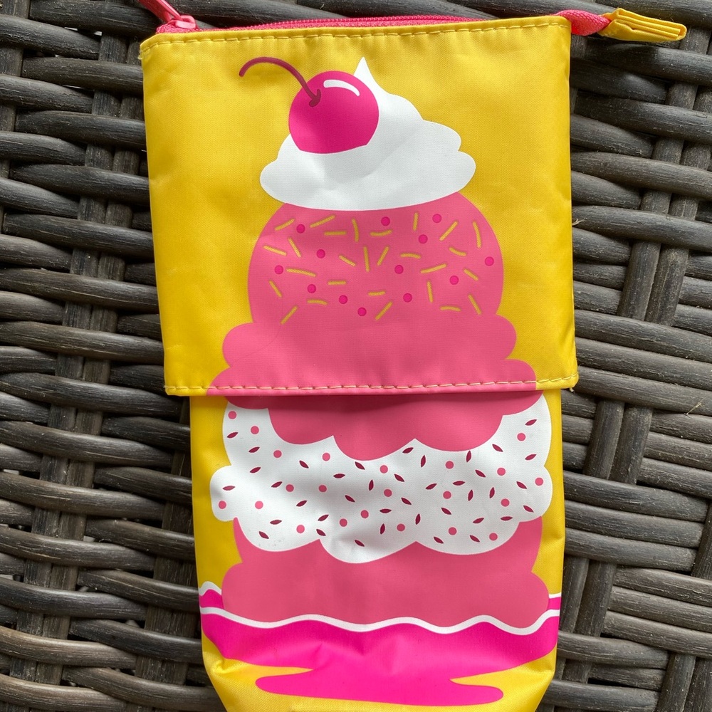 Thirty-One zipper bag